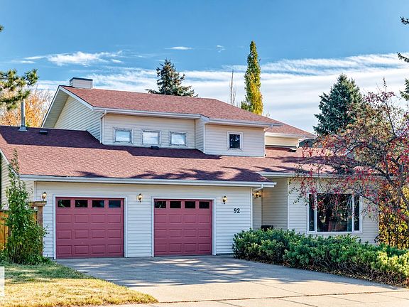 3rd image of 92 Howson Cres NW