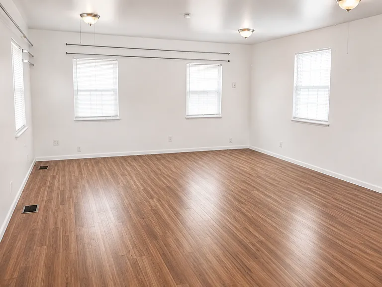 4416 Lane Ave S — Photo 11
