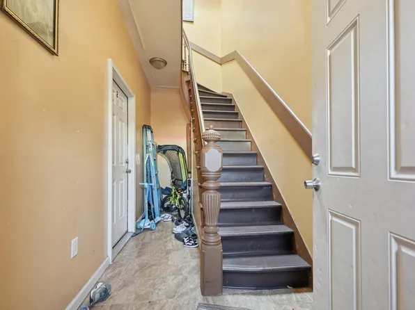 717 16th Street image 11 of 30