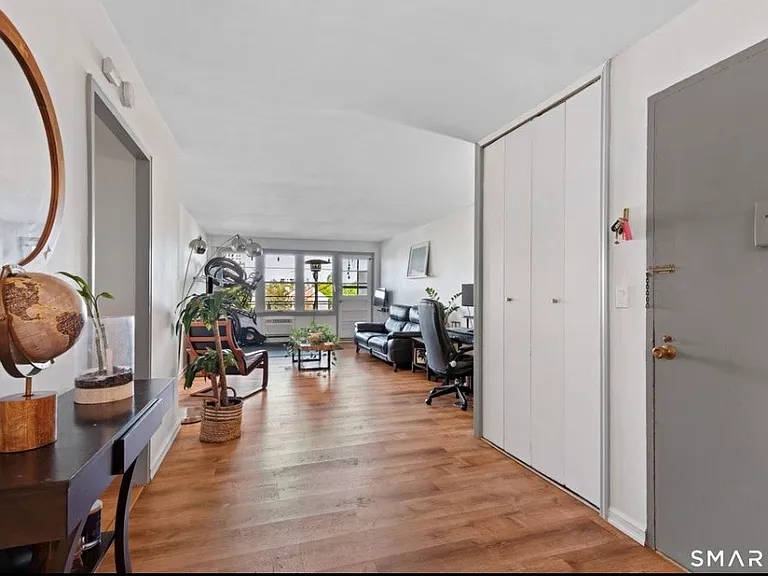 30 Glenbrook Rd #2E — Photo 3