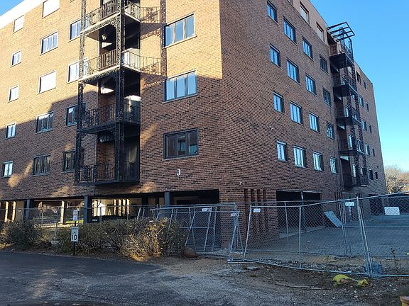 3rd image of 9396 Landings Ln Unit 607