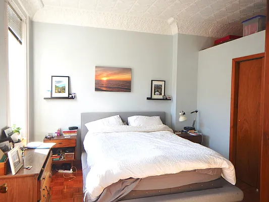 Rented by Realty Collective | media 9