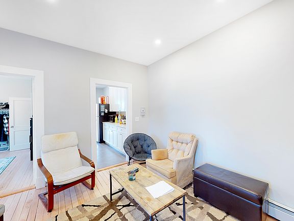 4th image of 1284 Commonwealth Ave APT 7