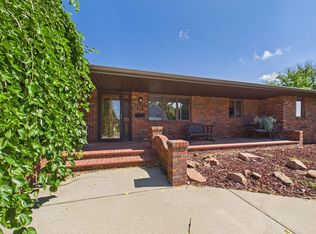 716 E 5th St, Minden, NE 68959