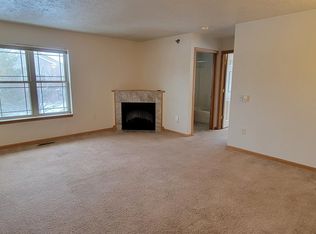 6645 Scattergood Ln APT 26, Windsor, WI 53598