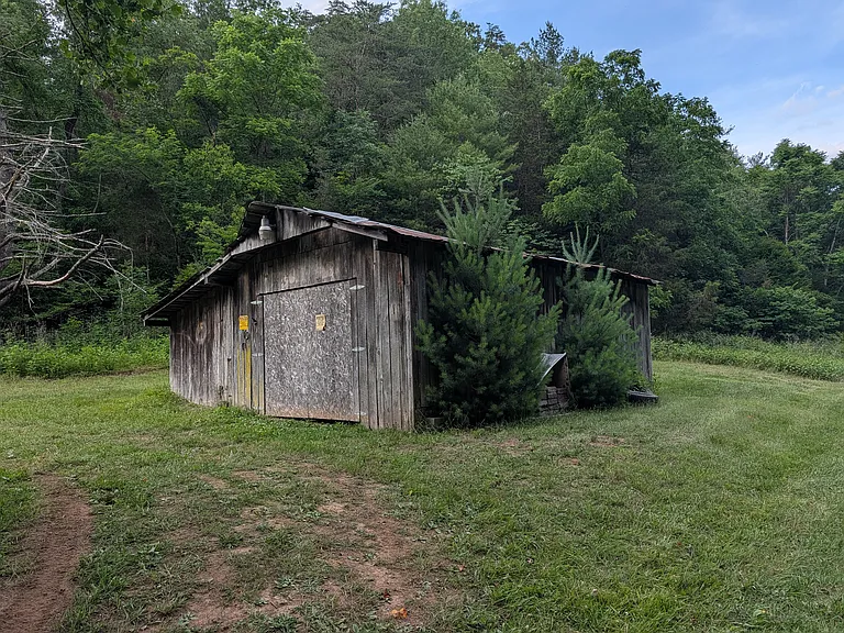 1828 Falling Branch Rd — Photo 22