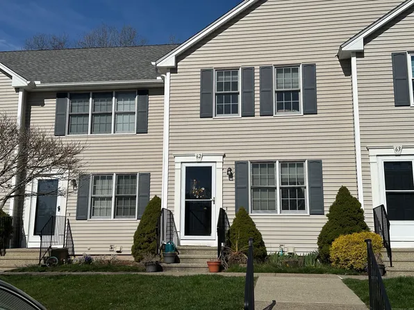 62 White Tail Lane #62, Wallingford, CT 06492
