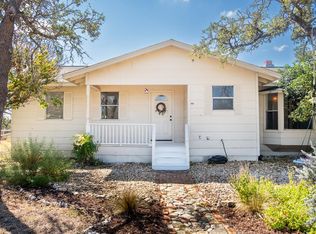 105 Peggy Dr NW, Mountain Home, TX 78058