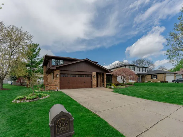 6486 Hanover Ct, Lisle, IL 60532