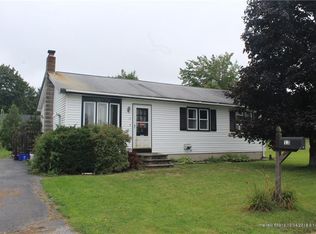 13 School St, Lewiston, ME 04240