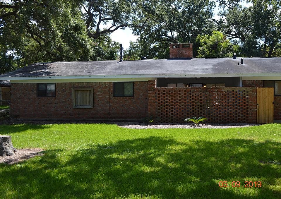 1st image of 431 Southern Oaks Dr