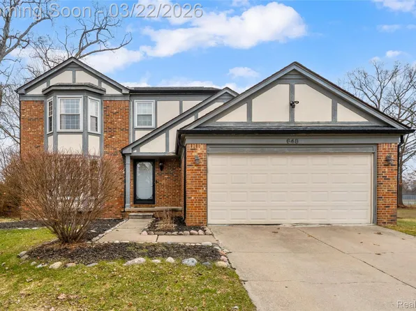 648 Lansdowne Dr, Westland, MI 48185