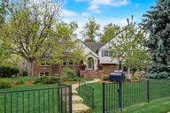 W 29th Pl-001
