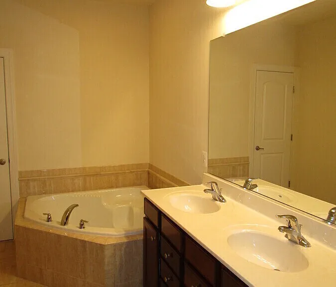 684 Pullman Pl — Photo 16