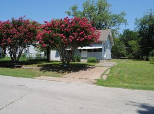 3803 E King St, Tulsa, OK 74115