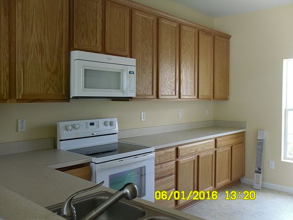 2nd image of 1919 Yellowfin Dr