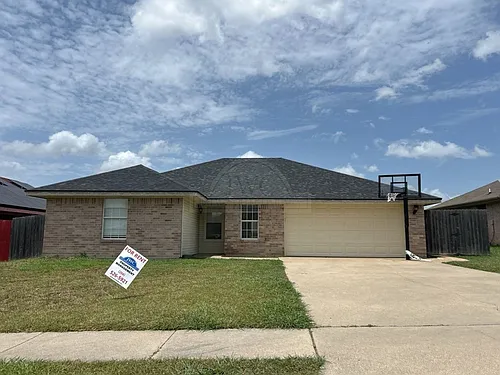 2611 Littlewood Dr Photo 1