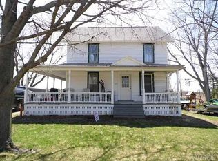 1579 Sturgeon Point Rd, Derby, NY 14047