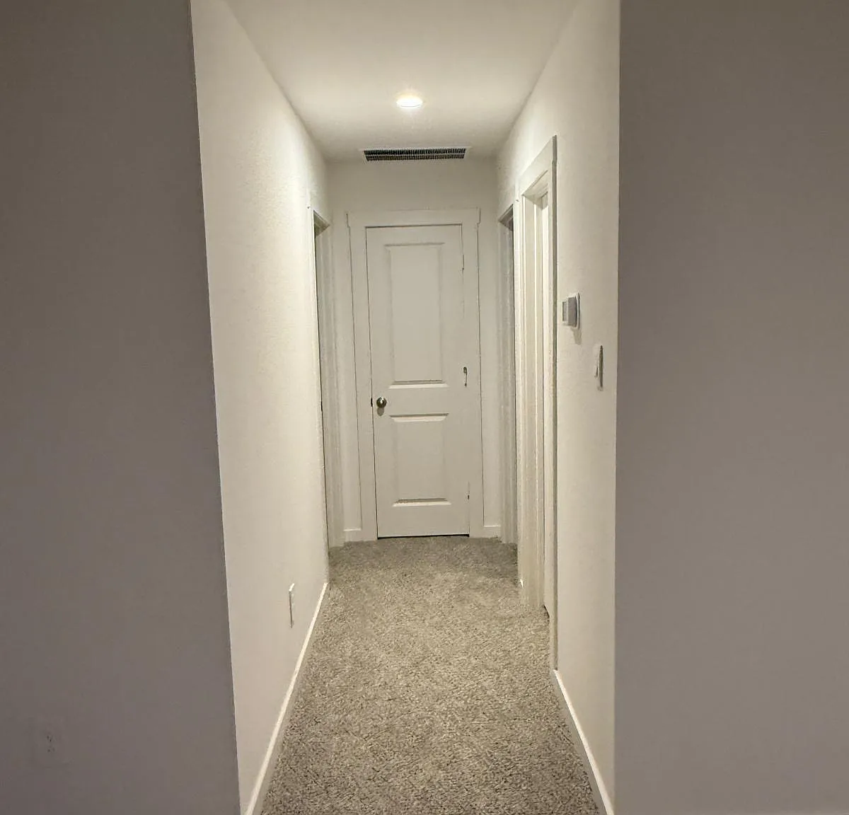 4 bed, 2482 sqft, $2,700 — Photo 4