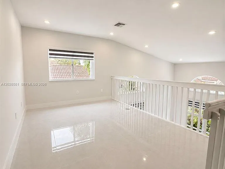 11244 NW 58th Ter — Photo 10