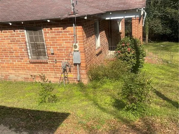 1172 Davis Cir, Macon, GA 31211