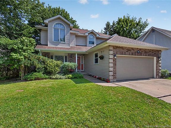 2nd image of 94 Sandalwood Dr