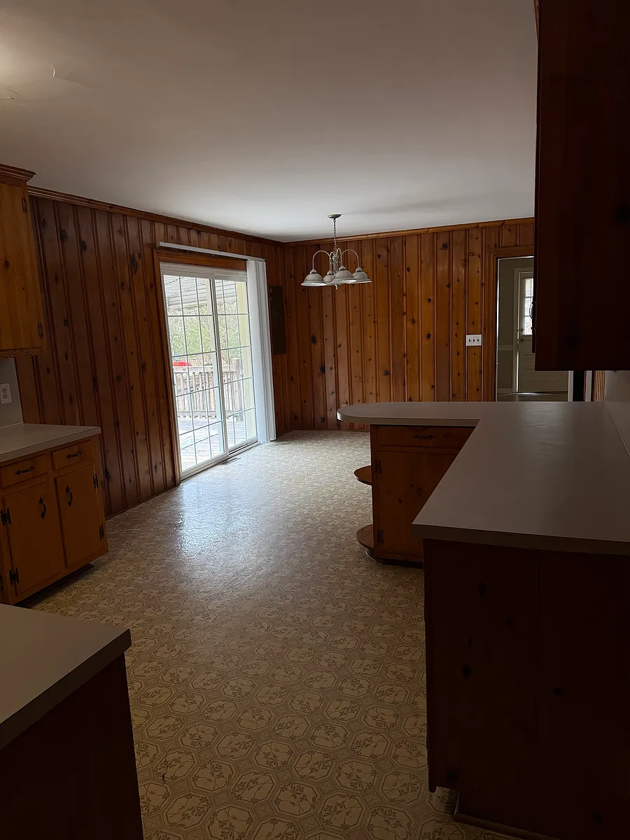 Building Photo - 208 Ridgewood Dr