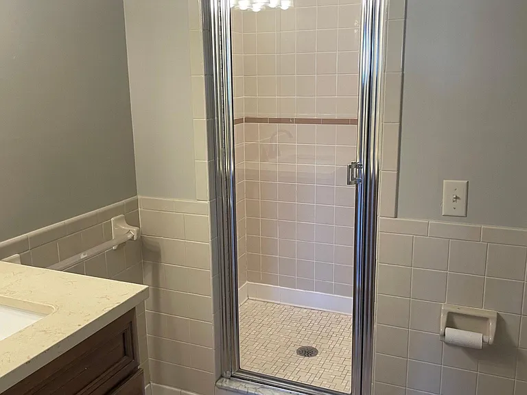 40 Sachem Dr #206 — Photo 25