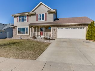 6838 55th St, Kenosha, WI 53144