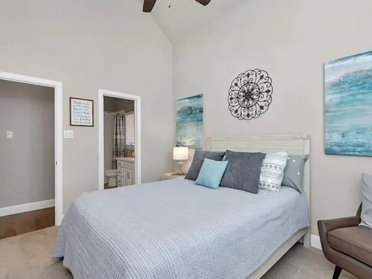 7013 Cross Point Ln — Photo 9
