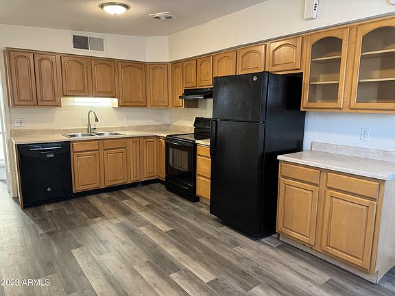 4th image of 1331 W 6th Avenue