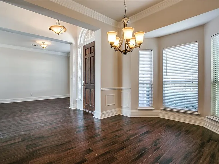 4193 Victory Dr — Photo 19