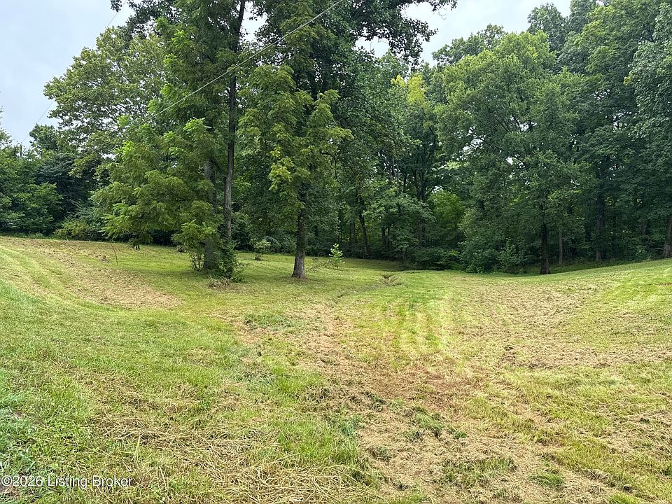 1st image of 326 Dogwood Cir
