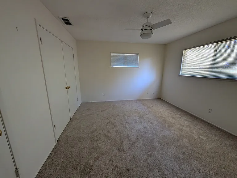 Large bedrooms, new carpet throughout.