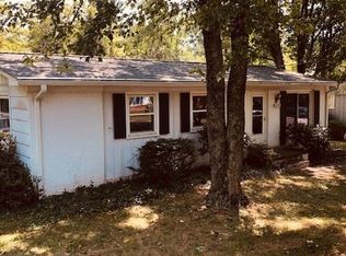 2220 Williamsburg Rd, Charlottesville, VA 22901