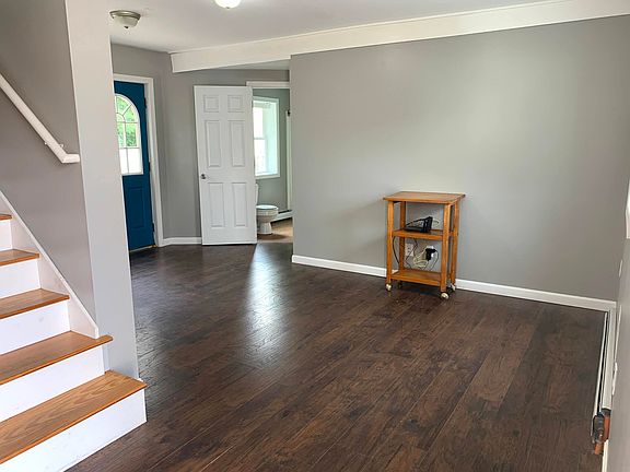 4th image of 389 Gray Road