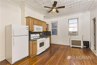 Rented by (Legacy) Elegran