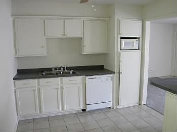 4th image of 1513 NW 43rd St
