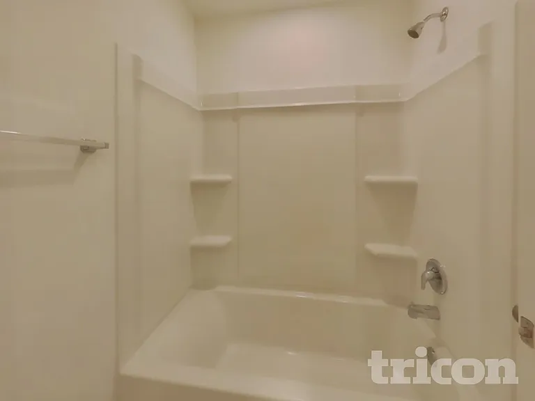 3017 Fantasy Terrace Dr — Photo 14