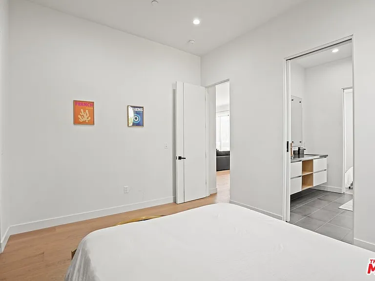 12136 Clarkson Rd — Photo 32