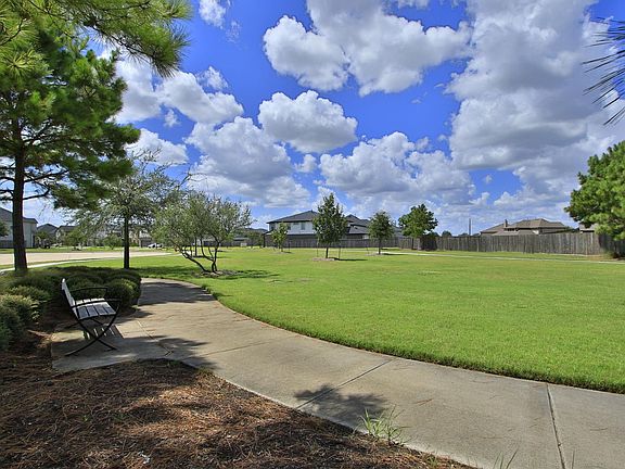 5th image of 3307 Colorado Bend Dr