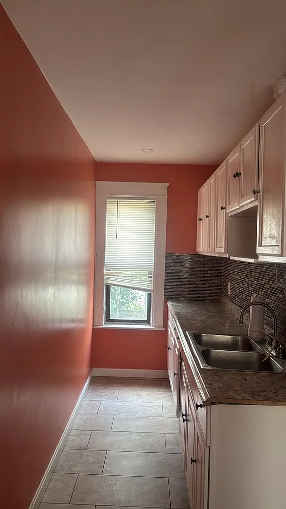 3 bed, 1400 sqft, $2,200 — Photo 1