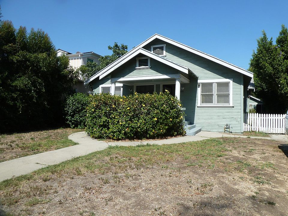 1st image of 850 N Orange Grove Ave