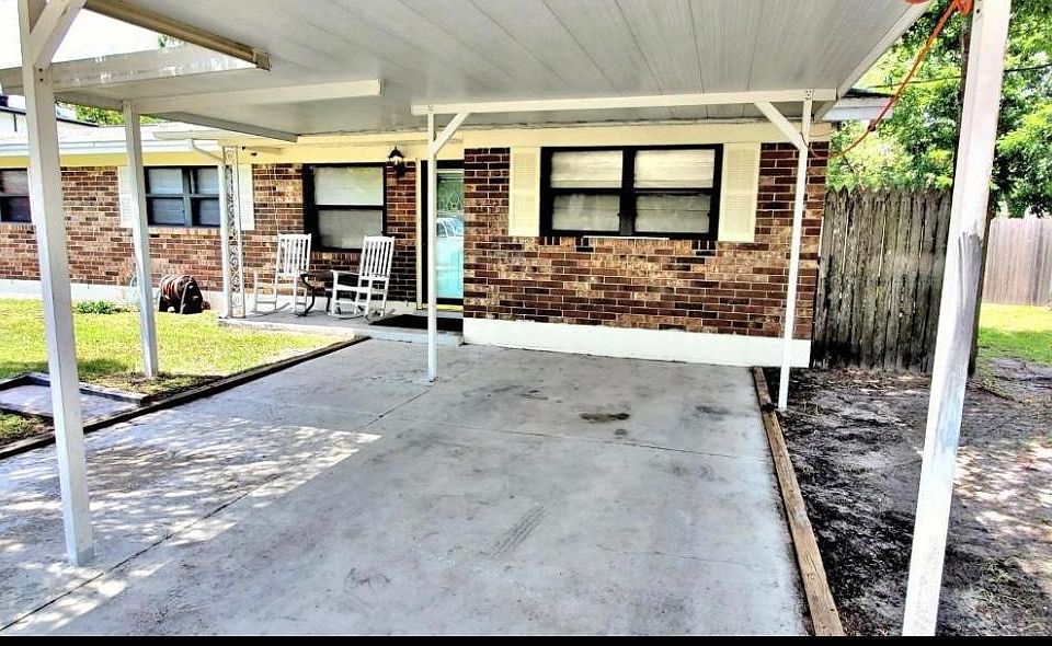 1st image of 11046 Bonnelly Dr