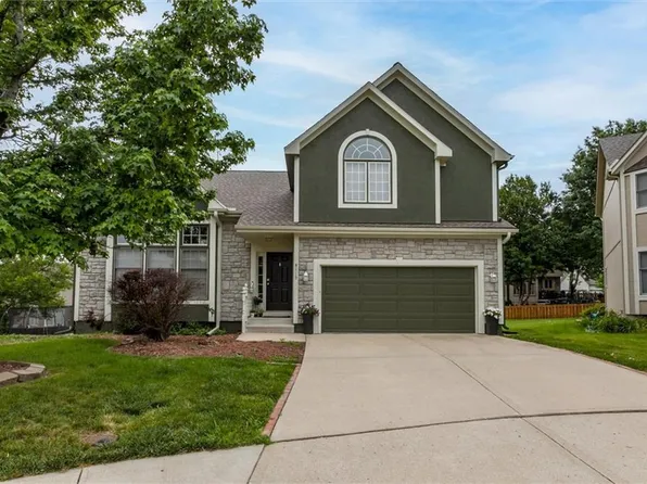 8619 Haven St, Lenexa, KS 66219