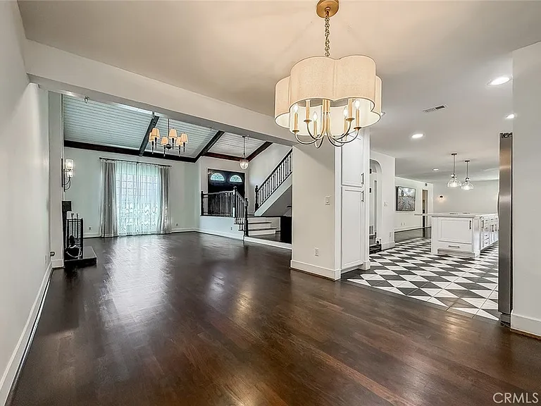3301 Blue Ridge Ct — Photo 11