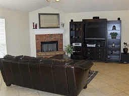 5th image of 326 McMurtry Dr