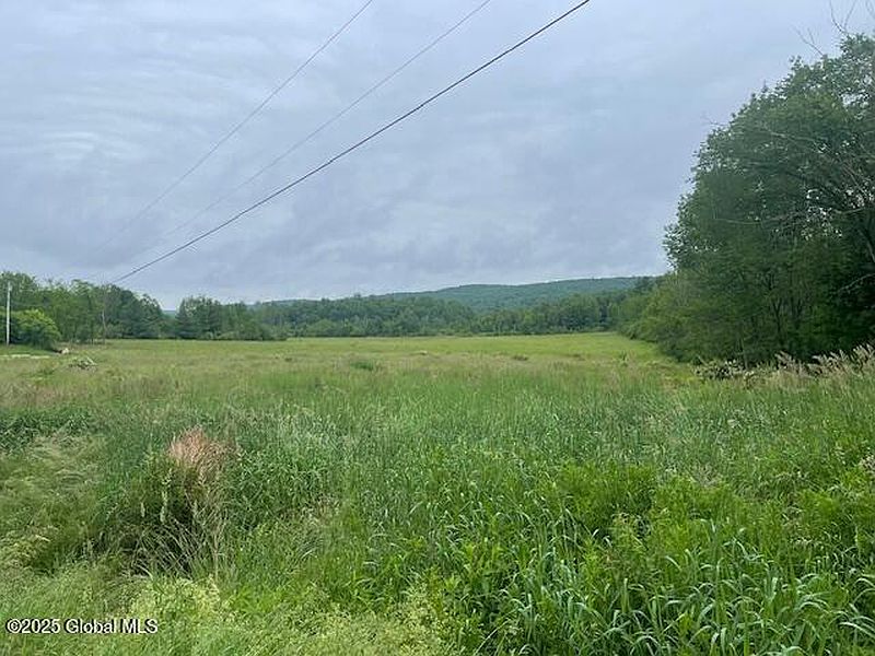 3rd image of 351 Hunt Road