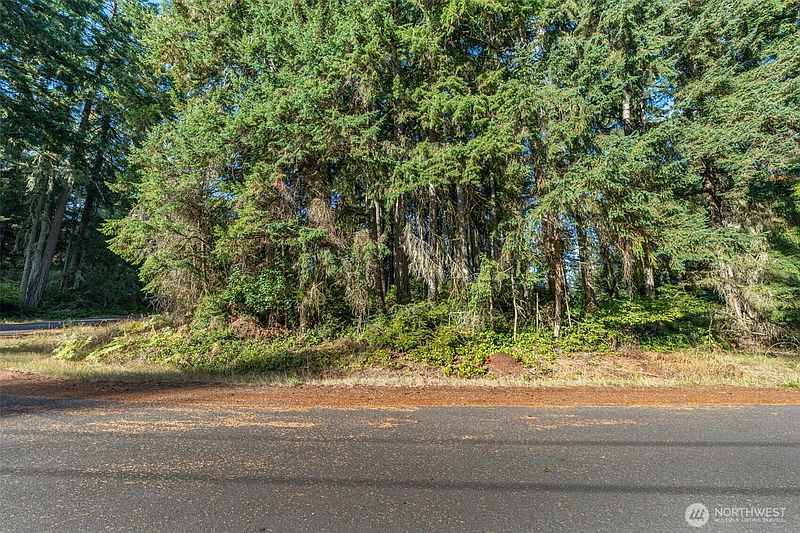 2nd image of 10102 104th Avenue