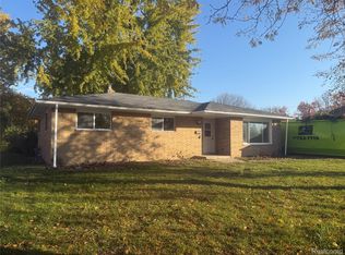 644 Meadowlawn St, Saginaw, MI 48604